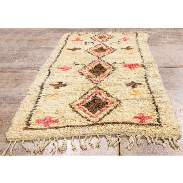 Vintage Azilal Moroccan Rug, 03'00 X 06'04 For Sale - Image 9 of 10
