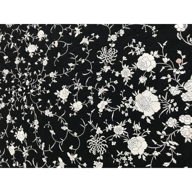 Vintage Manila Shawl with Chinese Embroidery For Sale - Image 9 of 12