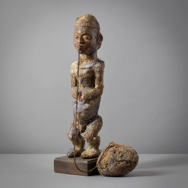 Early 20th Century Igbo Standing Fetish Figure with Attached Ball Nigeria For Sale - Image 4 of 15