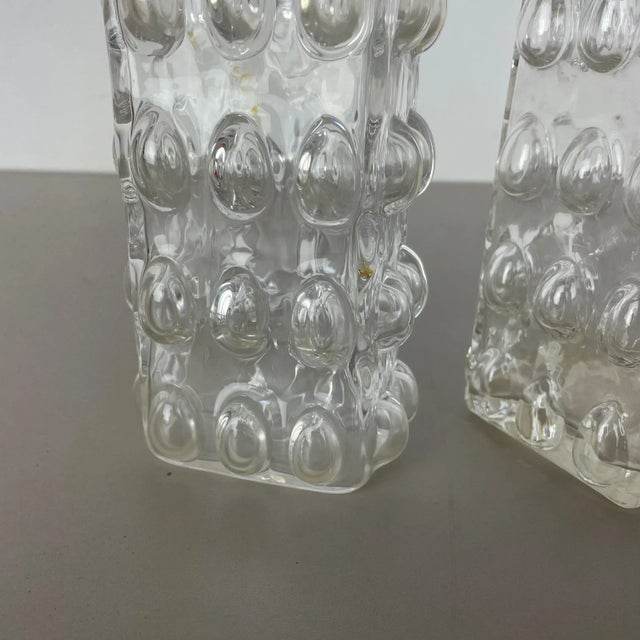 Glass German Bubble Vases by Wilhelm Braun-Feldweg for Hirschberg, 1960s, Set of 2 For Sale - Image 7 of 18