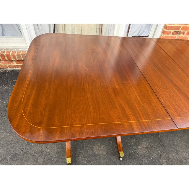 Vintage Georgian Regency Style Banded Mahogany Pedestal Extension Dining Table With Leaves For Sale - Image 9 of 18