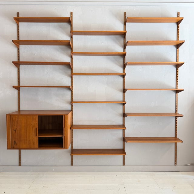 1960s Large Danish Teak Modular Wall System from FM Møbler, 1960s For Sale - Image 5 of 16