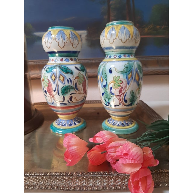 Late 19th Century Pair of Early Majolica Italian Vases Deruta For Sale - Image 5 of 10