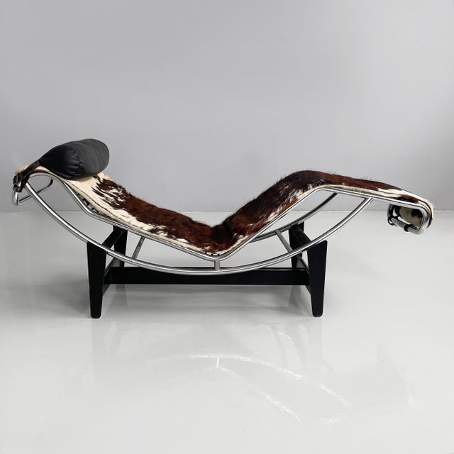 Italian Modern LC4 Chaise Lounge by Le Corbusier, Pierre Jeanneret and Charlotte Perriand for Cassina, 1970s For Sale - Image 3 of 18