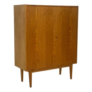 Mid-Century Linen Cabinet, 1960s For Sale