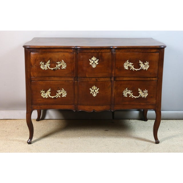 18th Century Walnut Commode For Sale - Image 12 of 12