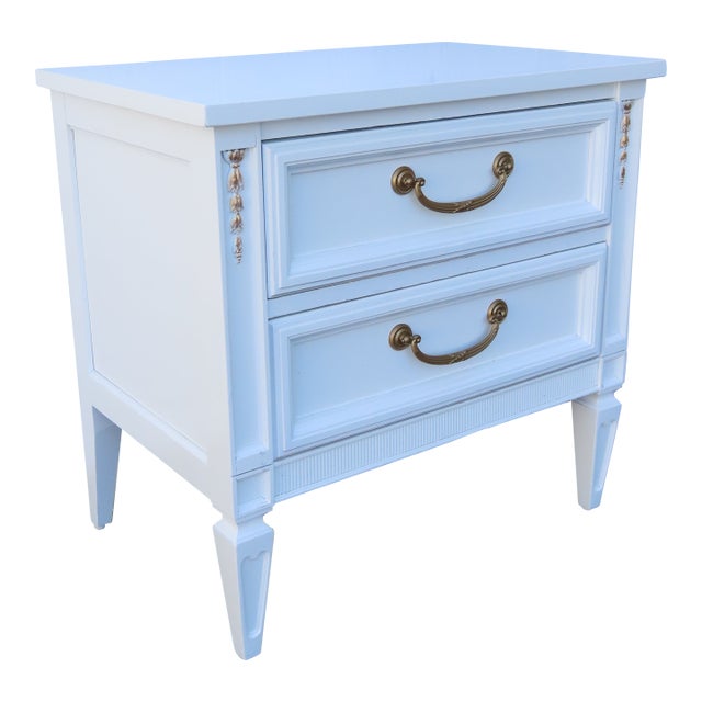 French Shabby Chic Painted Nightstand Side End Table 6581 For Sale