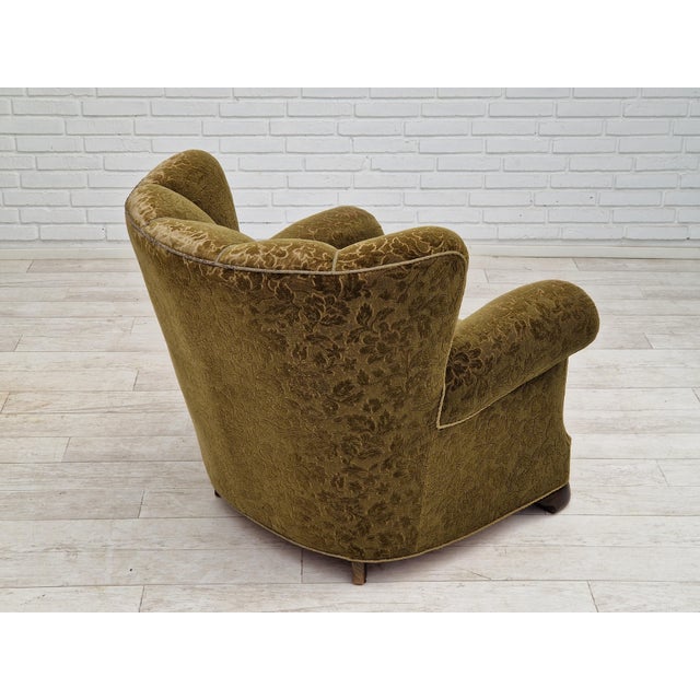 Vintage Danish Relax Chair in Green Fabric, 1950s For Sale - Image 4 of 17