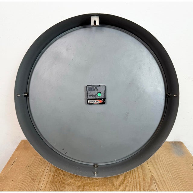 Large Industrial Grey Factory Wall Clock from Pragotron, 1960s For Sale - Image 16 of 17