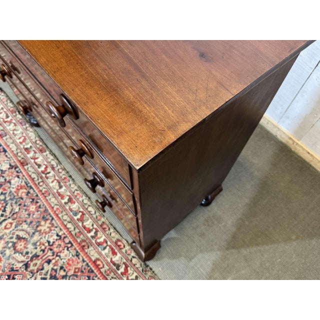 19th Century Victorian English Mahogany Chest of Drawers For Sale - Image 11 of 18
