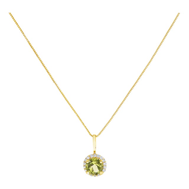 10K Yellow Gold Green Peridot and 1/10 Cttw Diamond Accent Halo Pendant Necklace For Sale