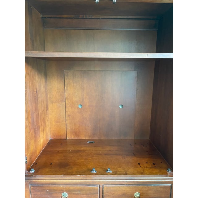 1990s Ethan Allen Entertainment/Media Cabinet Armoire From the British Classics Collection For Sale - Image 15 of 18