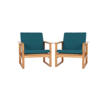 Model 2256 Lounge Chairs in Oak and Fabric by Børge Mogensen for Fredericia, Set of 2 For Sale