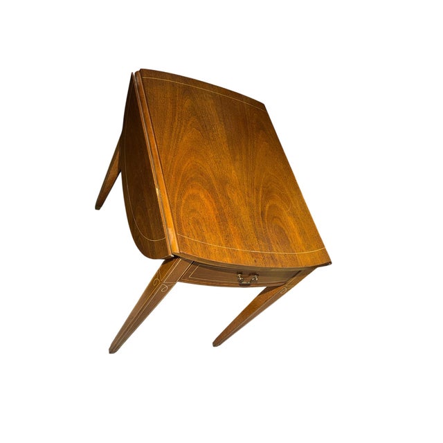 Mid 20th Century Hepplewhite Style Inlaid Mahogany Pembroke Drop-Leaf Side Table For Sale - Image 12 of 12
