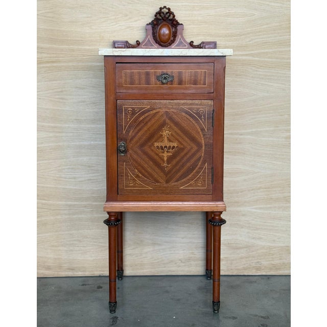 1900s, Art Nouveau Pair of Mahogany Nightstands with Crest Marble Top For Sale - Image 18 of 18