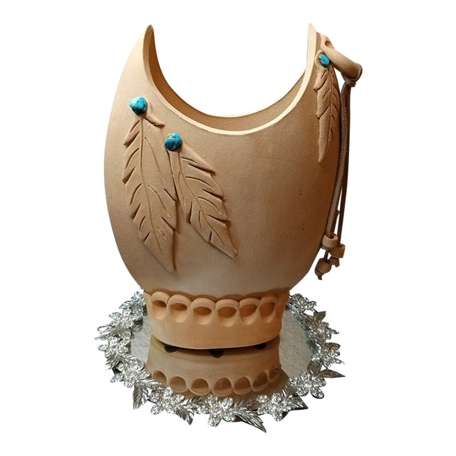 1970s Exquisite Signed Native Desert Pueblo Gray Feather Pottery Vase or Pitcher For Sale