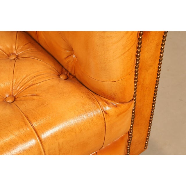 English Traditional Style Leather 'Cheyenne' Chesterfield Sofa For Sale - Image 9 of 18