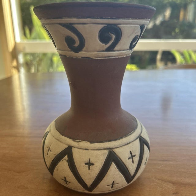 Ceramic Vintage Weller Style Pottery Vase Suevo Native American Style 7" For Sale - Image 7 of 7