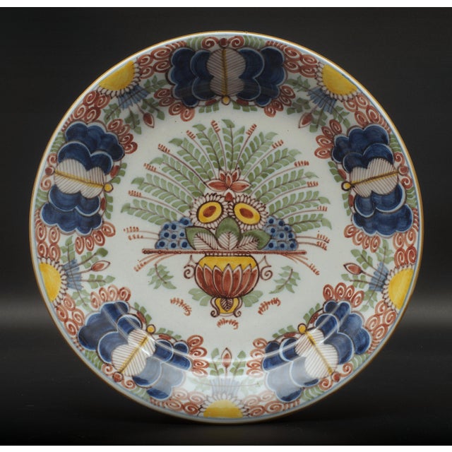 Great Tinglazed Polychrome Charger W Flowerbasket from Makkum Tichelaar Delft, 1960 For Sale - Image 3 of 3