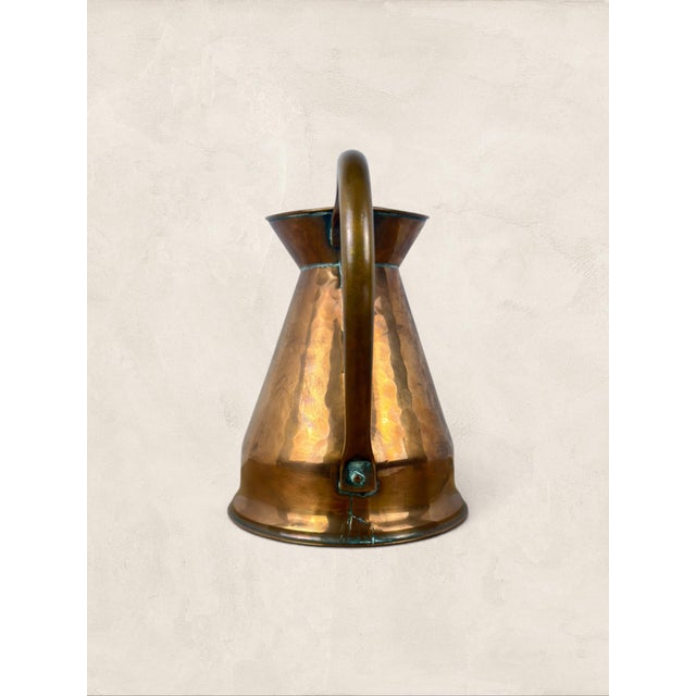 Antique English Hammered Copper Water Ewer, Circa 1920 For Sale In Tampa - Image 6 of 9