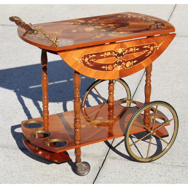 Italian Tea Cart - Mid-Century Sorrento-Style Marquetry Inlaid Wood & Brass Rolling Bar Cart - Made in Italy For Sale - Image 4 of 18