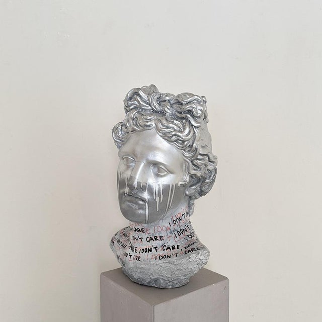 Contemporary Felix Bachmann, Pop Art Bust, 2024, Concrete For Sale - Image 3 of 17