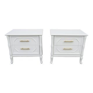Late 20th Century Broyhill Hollywood Regency Faux Bamboo Nightstands End Tables a Pair For Sale
