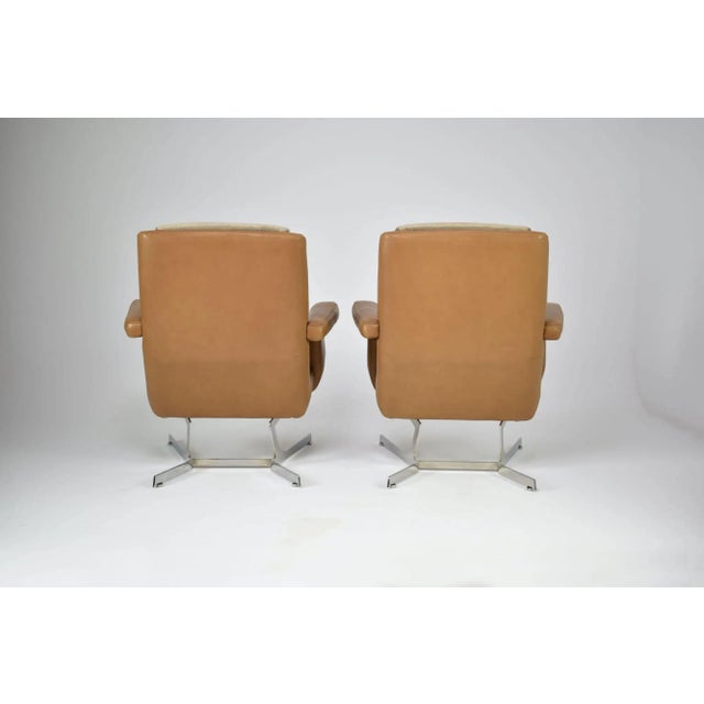 Mid-Century Modern French Lounge Chairs Attributed to Raphaël Raffel for Apelbaum, 1970s For Sale - Image 3 of 13