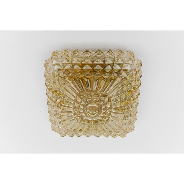 1960s Mid-Century Modern Amber Bubble Glass Flush Mount, 1960s For Sale - Image 5 of 10