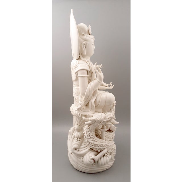 Chinese DeHua Porcelain Seated Kuan Yin on a Dragon Throne For Sale - Image 10 of 17