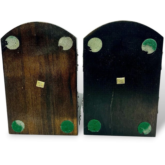 Mid-Century Modern Vintage MCM Fencing Metal Rapiers Epees Wood BOOKENDS-set of 2 For Sale - Image 3 of 6
