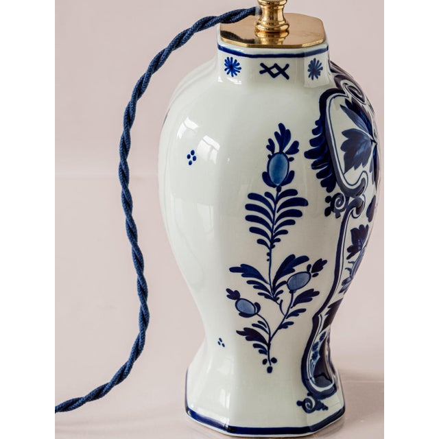 Royal Delft Blue Louis XV Table Lamps, New Pleated Lampshades, Set of 2 For Sale - Image 9 of 16