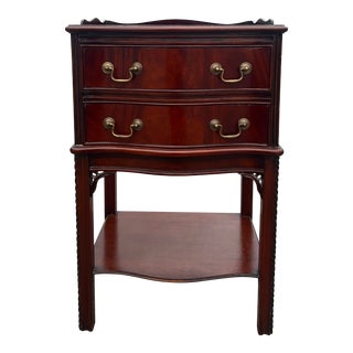 Vintage 1940’s Georgian Style Serpentine Nightstand/End Table For Sale