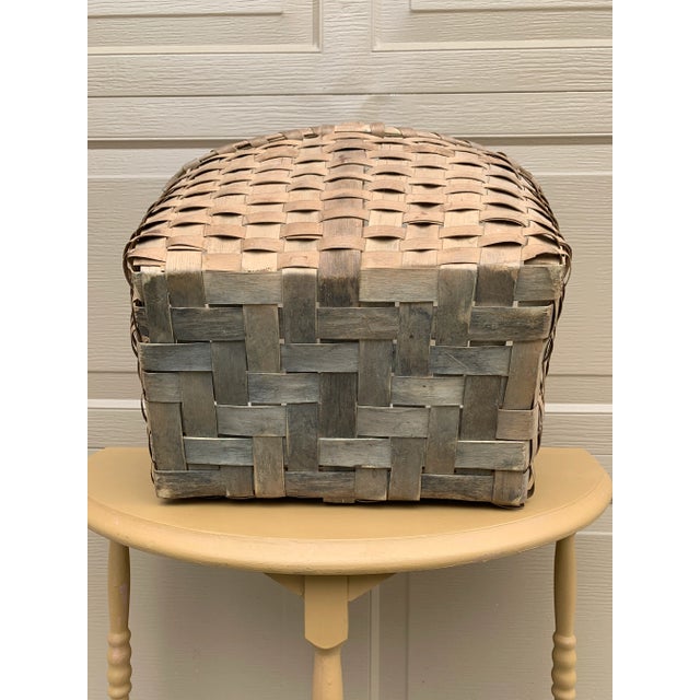 Antique Early 20th Century American Splint Oak Gathering Basket For Sale - Image 10 of 10
