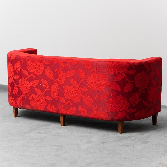 Three-Seater Sofa in Red Fabric with Floral Pattern, 1960s For Sale - Image 4 of 11