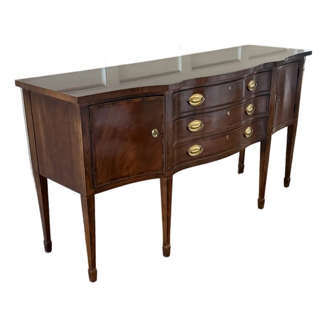 Henredon Hepplewhite Sideboard For Sale