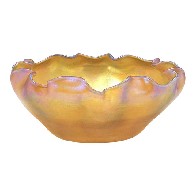 Early 20th Century L.C. Tiffany Favrile Glass Bowl, Louis Comfort Tiffany For Sale
