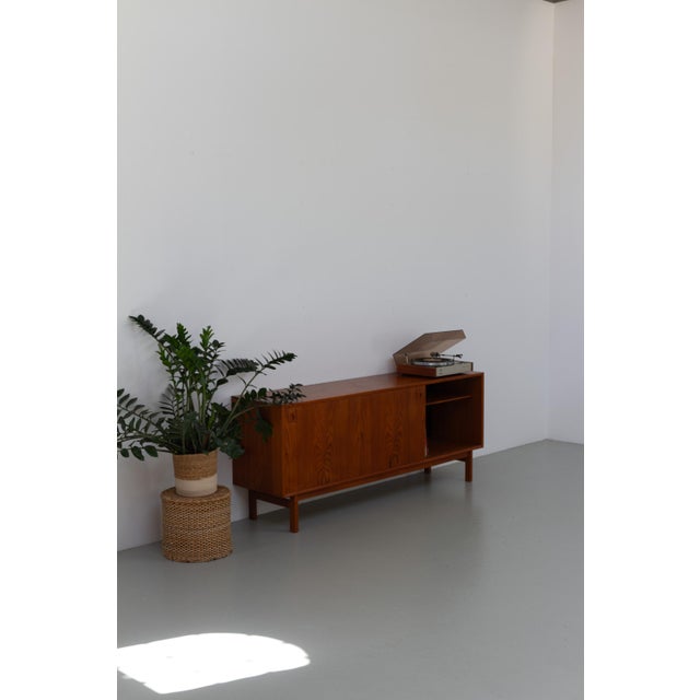 1960s Mid-Century Danish Teak Sideboard from Skovby, 1960s For Sale - Image 5 of 18