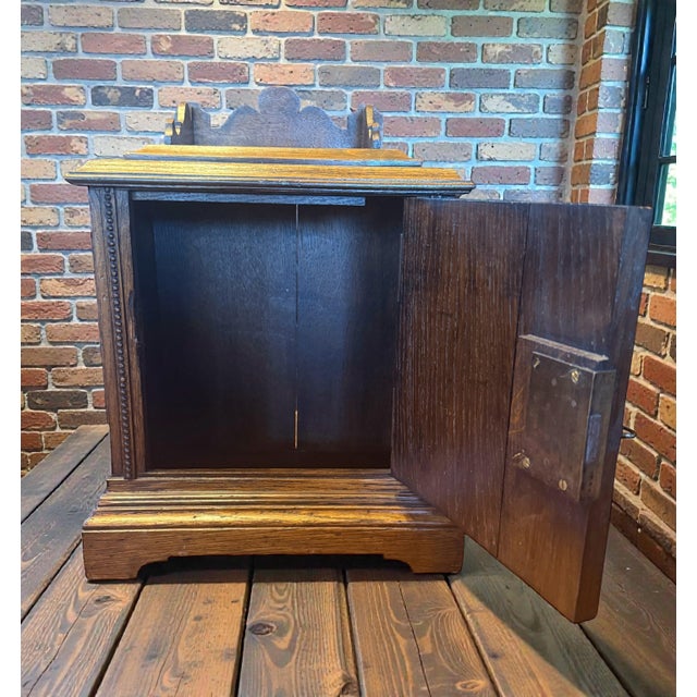 Traditional Georgian Miniature Oak Cabinet - Apprentice / Master's Sample England, C. 1765-1795 For Sale - Image 3 of 9