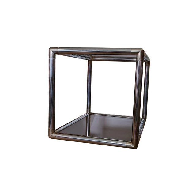 Postmodern 1970s Chrome Tubular Cube Cocktail Table W/Smoke Glass Pane Shelves in the Style of Milo Baughman For Sale - Image 3 of 12