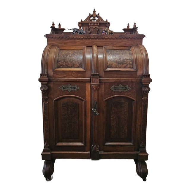 Late 19th Century Striking Victorian Wooten Walnut Standard Grade Desk For Sale