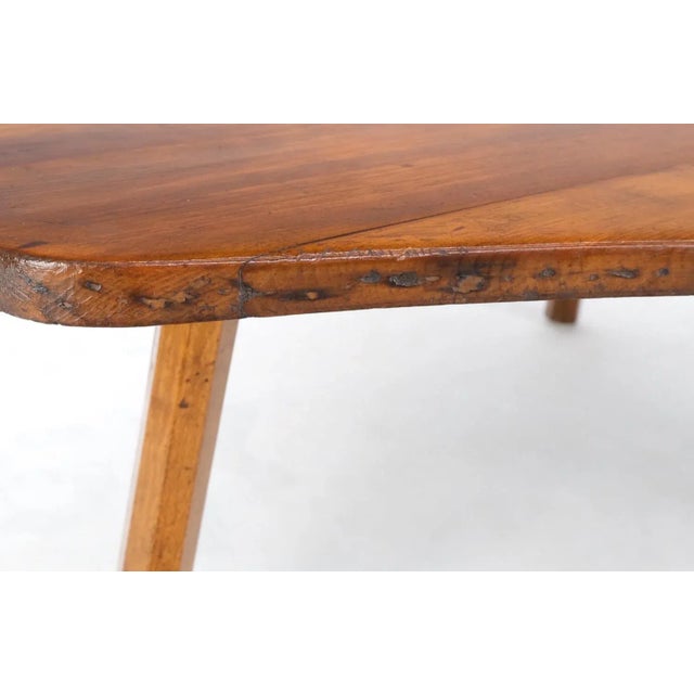 Brown Vintage Arts & Crafts Varnished Pine Guitar Shape Coffee Table Shaker Style For Sale - Image 8 of 13