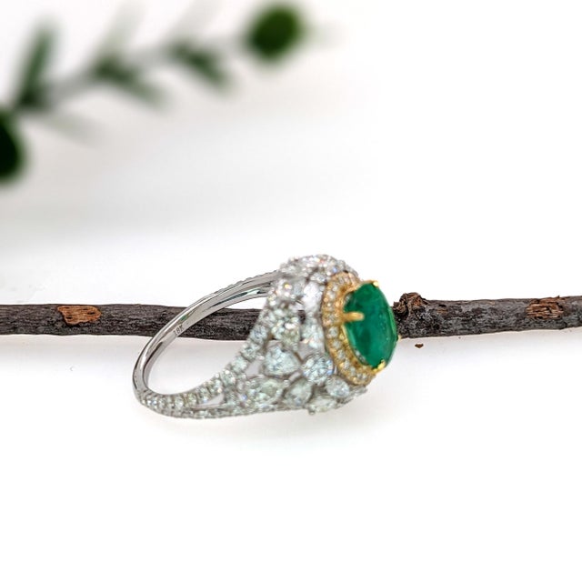 Exceptional Gia Certified Emerald in a Bespoke Heirloom Setting: Solid 14k Gold, Size 6.75 For Sale - Image 10 of 11