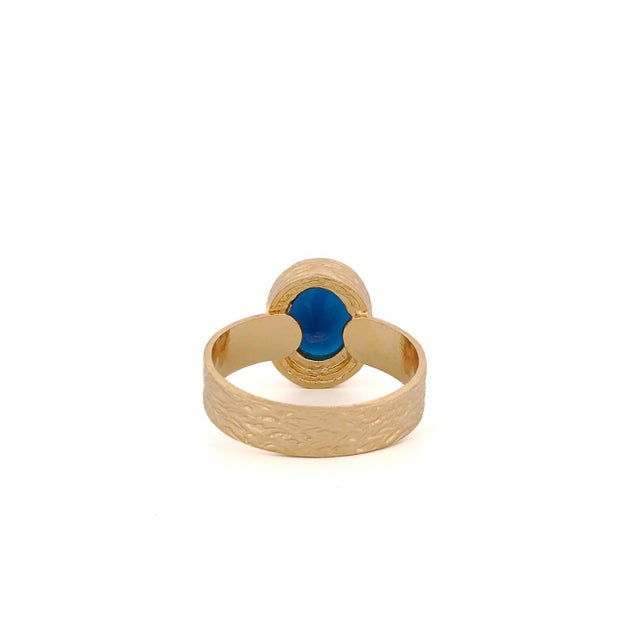 Early 21st Century Cleopatra Blue Sapphire Gemstone Gold Adjustable Ring, Size 5 For Sale - Image 5 of 8