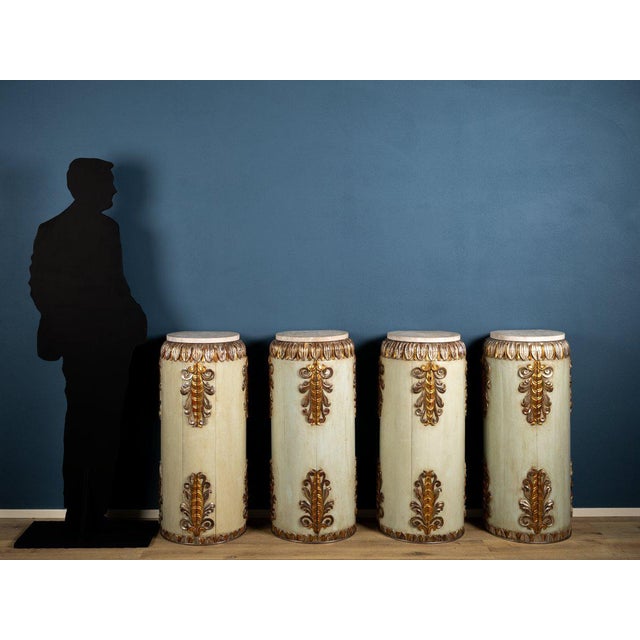 Mecca Style Lacquered and Gilded Wooden Columns, Late 18th Century, Set of 8 For Sale - Image 5 of 9