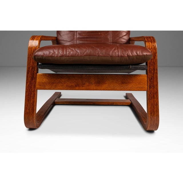 Mid-Century Scandinavian Modern Bentwood Lounge Chair in the Manner of Ingmar Relling, Scandinavia, C. 1980s For Sale - Image 11 of 18