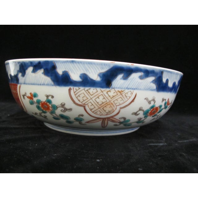 Ceramic Japanese Gilt Arita Imari Porcelain Year of the Water Rabbit 10" Serving Bowl For Sale - Image 7 of 8