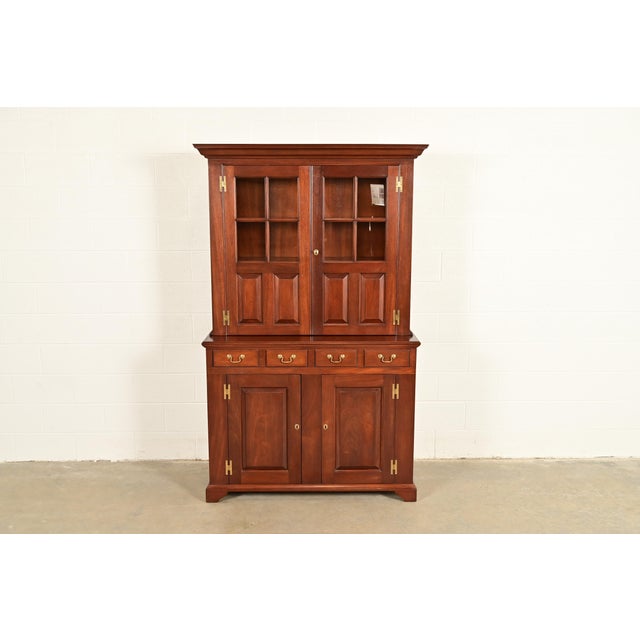 A gorgeous Georgian or Chippendale style breakfront bookcase or dining cabinet By Kittinger, "Williamsburg Adaptation"...