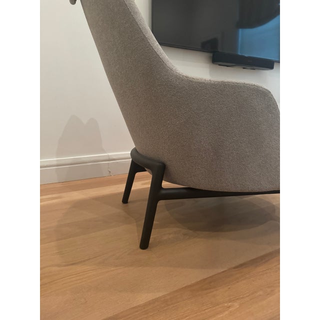 Flexform Leda Armchair in Grey Linen Texture With Removable Cover and Headrest For Sale In New York - Image 6 of 6