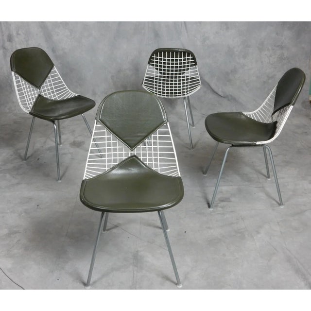 Mid-Century Modern Original 1960's Herman Miller Charles & Ray Eames Bikini Wire Chairs Set of 4 For Sale - Image 3 of 12